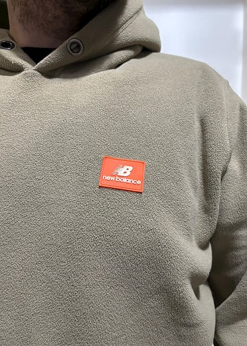 New Balance Kapüşonlu Rahat Kesim Erkek Sweatshirt - Görsel 4