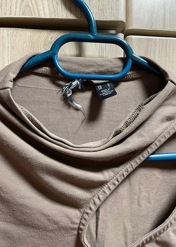 Bej Yüksek Yakalı Uzun Kollu Kadın Gömlek - Görsel 2