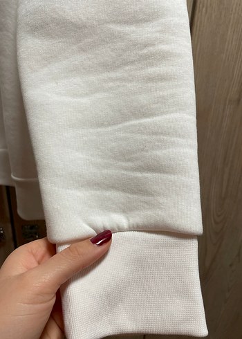 Yarım Fermuarlı Yüksek Yakalı Beyaz Sweatshirt - Görsel 3