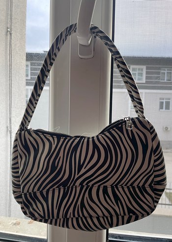 Zebra Desenli Fermuarlı Beyaz Kadın Çanta - Görsel 4