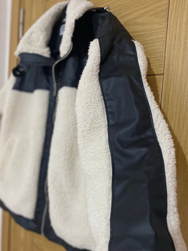 Beyaz siyah Kadın Peluş Mont - Görsel 2