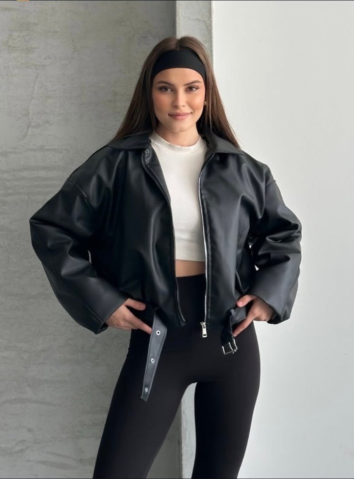 Siyah Kemerli Kısa Deri Kadın Ceket - Görsel 3