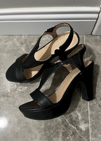 Siyah Platform Topuklu Kadın Akşam Ayakkabısı - Görsel 4