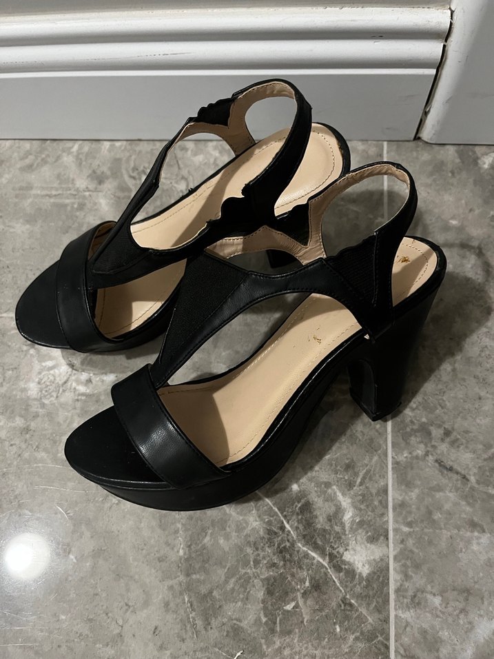 Siyah Platform Topuklu Kadın Akşam Ayakkabısı - Görsel 3