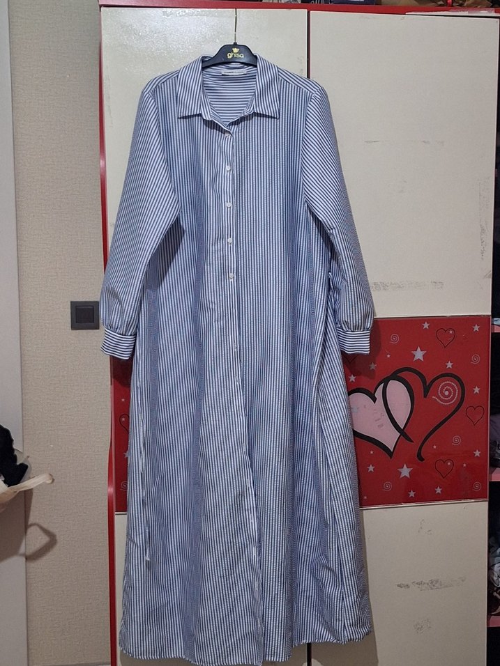 Düğmeli Uzun Kollu Mavi Çizgili Elbise - Görsel 2