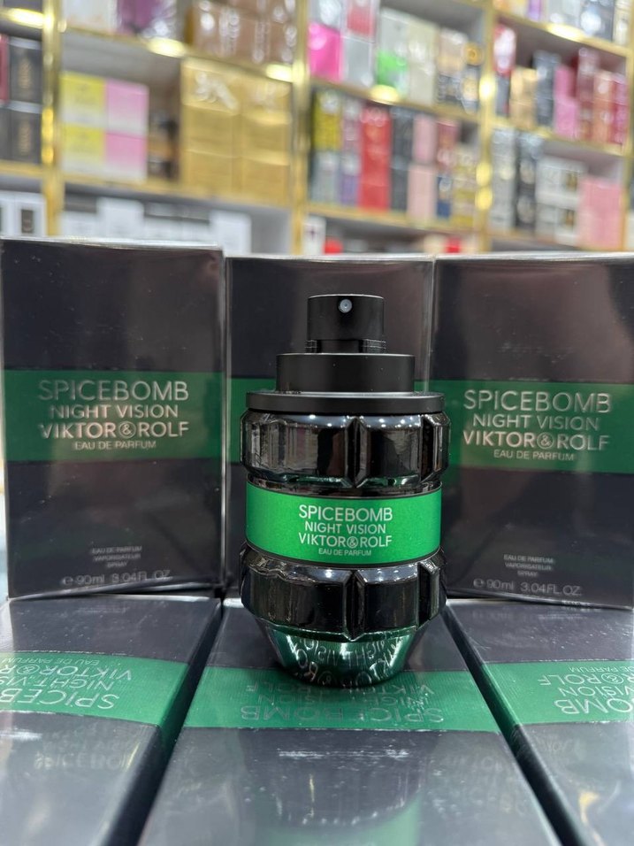 SPICEBOMB Infrared Erkek Parfümü - Siyah - Görsel 3