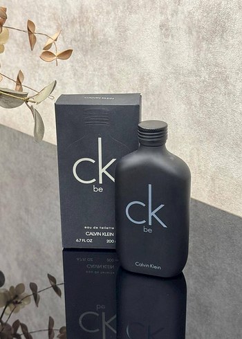 Calvin Klein CK One Erkek Parfümü 200 ml - Görsel 2