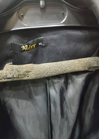 Düğmeli Siyah Kadın Trençkot - Görsel 3