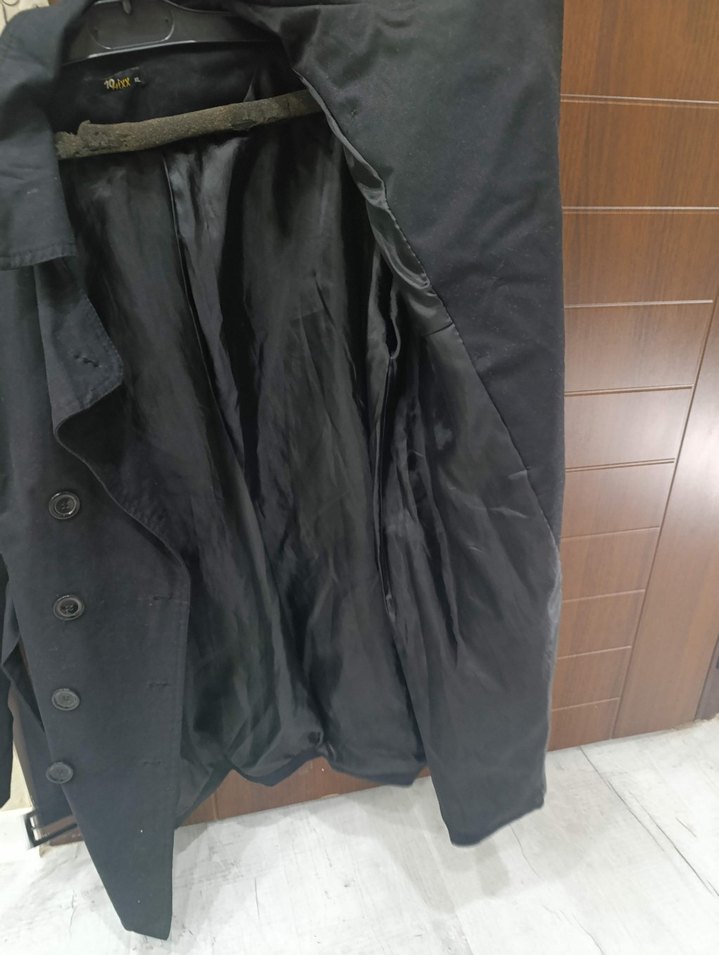 Düğmeli Siyah Kadın Trençkot - Görsel 4