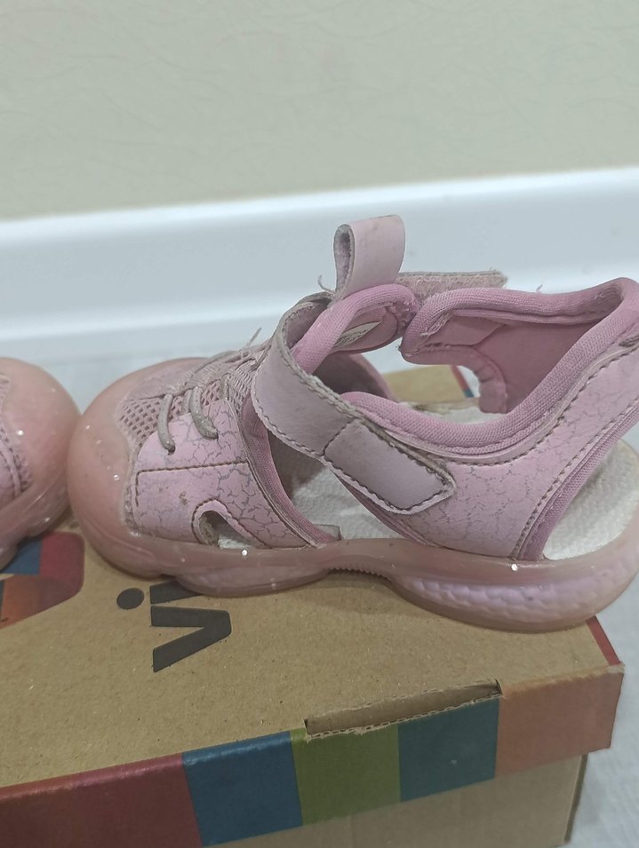 vicco ışıklı sandaletKız Çocuk Pembe Cırtlı Sneakers - Görsel 5