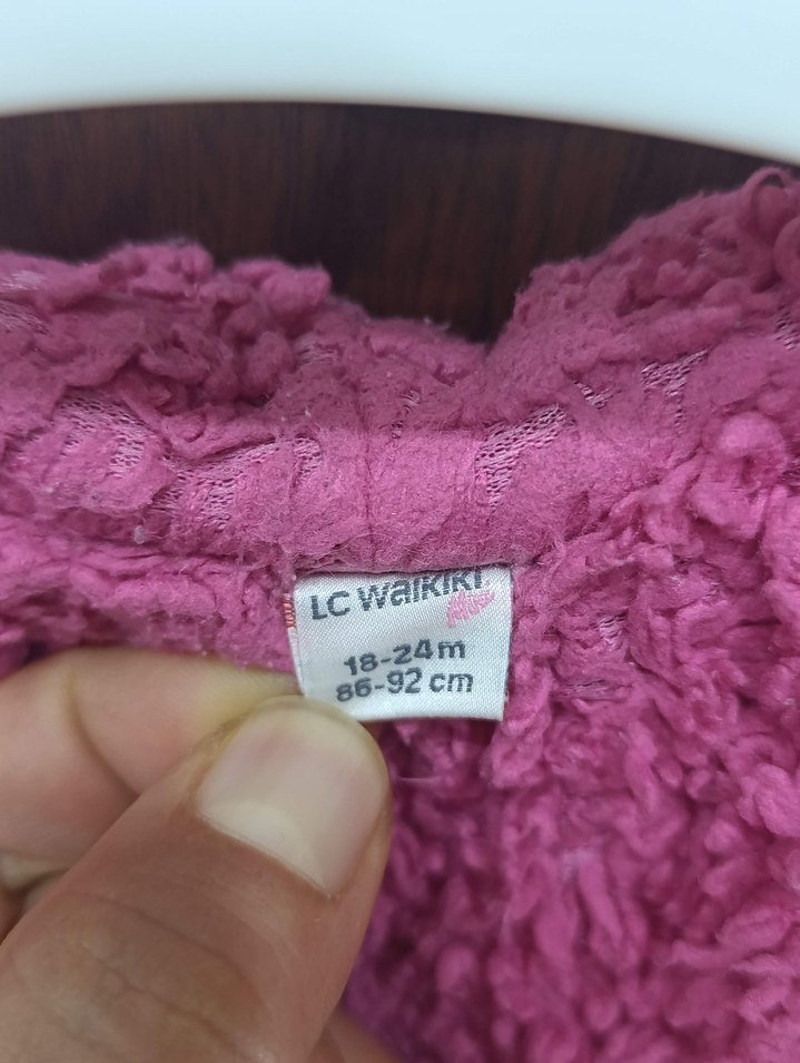 LCW Kapüşonlu Renkli Noktalı Kız Çocuk Mont - Görsel 3