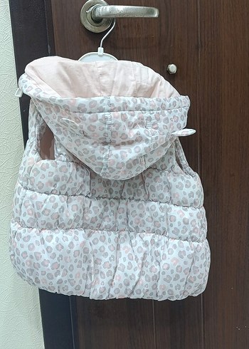 LCW Kız Çocuk Kapüşonlu Kürklü Yelek - Görsel 2