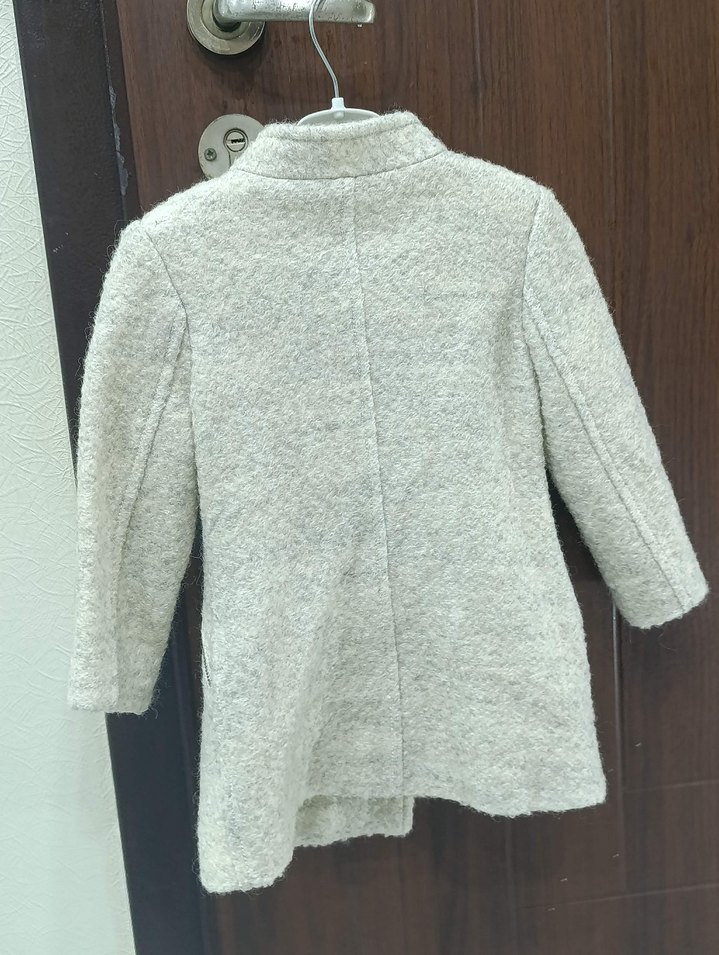 Kız Çocuk Beyaz Fermuarlı Ceket - Görsel 2