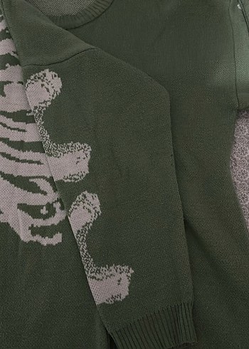 Yeşil arkası iskelet desenli oversize kazak unisex - Görsel 7