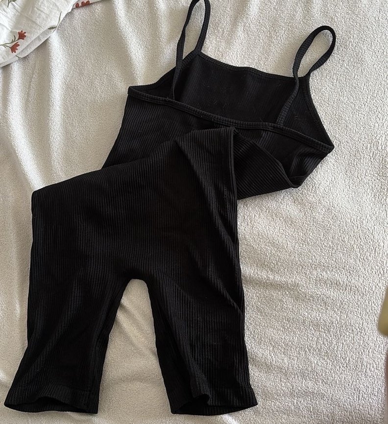 Siyah Kolsuz Mini Atletik Tulum - Görsel 4