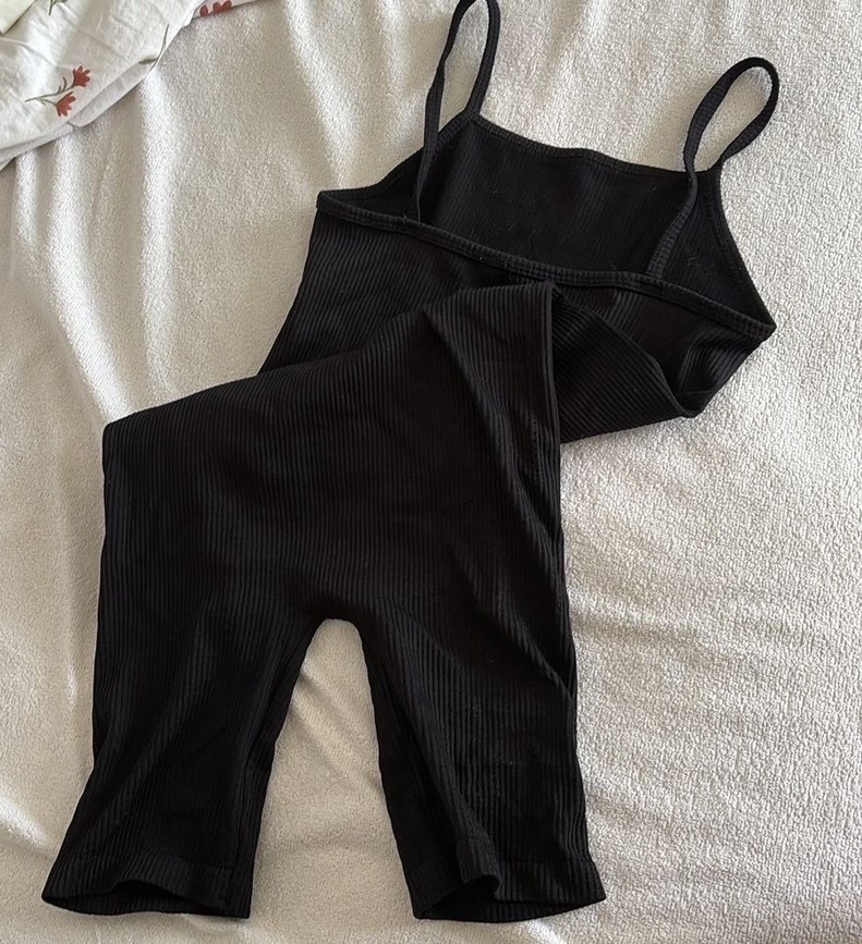 Siyah Kolsuz Mini Atletik Tulum - Görsel 2