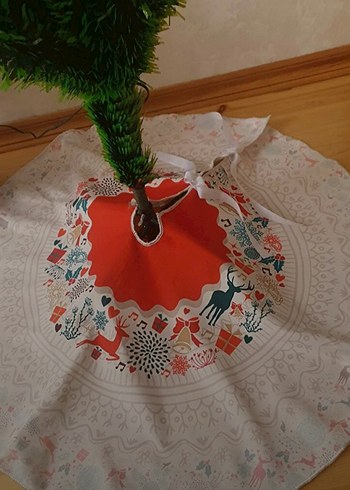 Renkli Işıklı Yılbaşı Ağacı alt örtüsü - Görsel 3