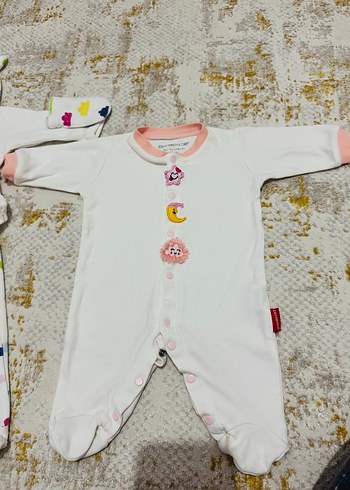 Nakışlı Dantel Detaylı Beyaz Bebek Kız Takımı - Görsel 3