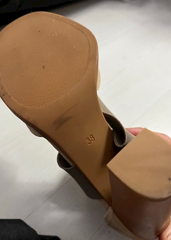 Bej Süet Dolgu Topuklu Kadın Ayakkabı - Görsel 3