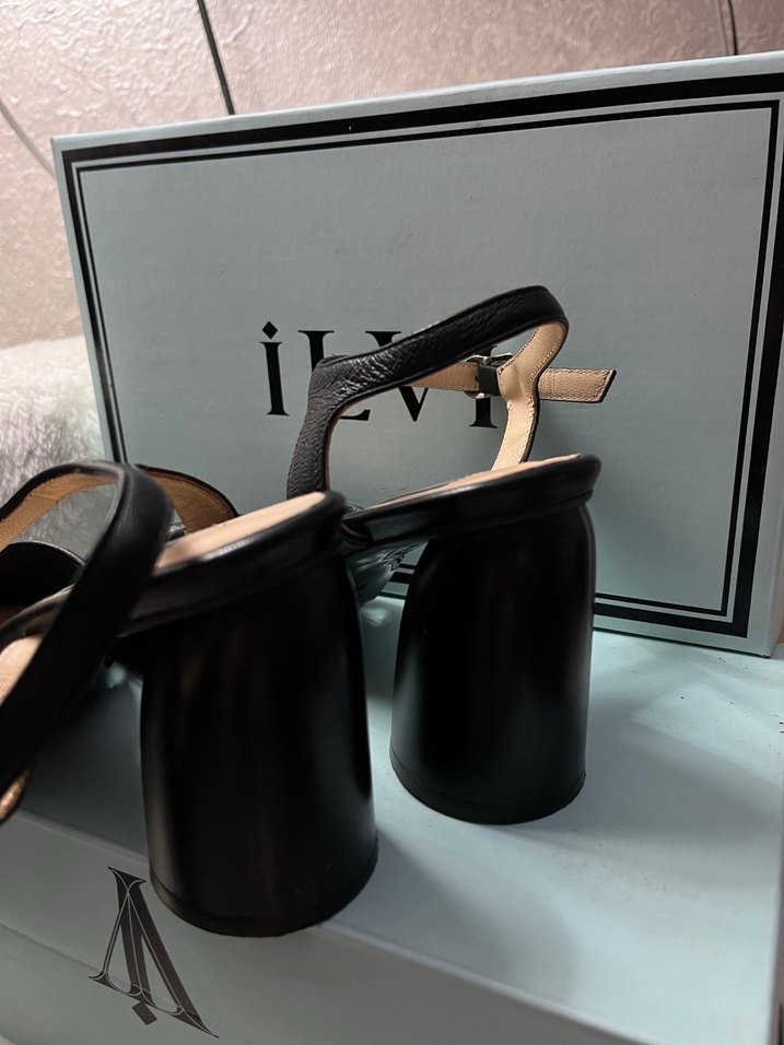 İLVİ Siyah Tokalı Kadın Topuklu Sandalet - Görsel 4