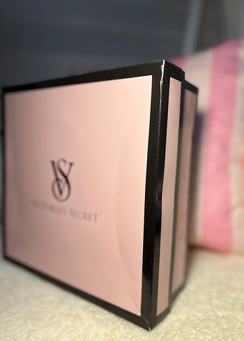 Victoria's Secret Kadın Hediye KUTU - Görsel 3