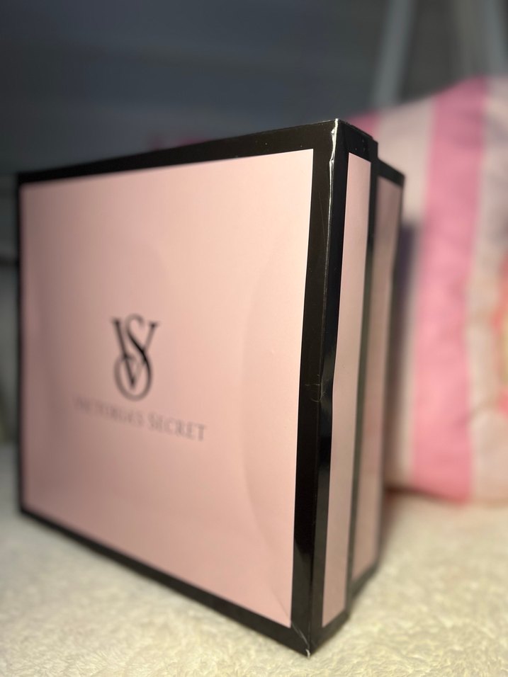 Victoria's Secret Kadın Hediye KUTU - Görsel 3