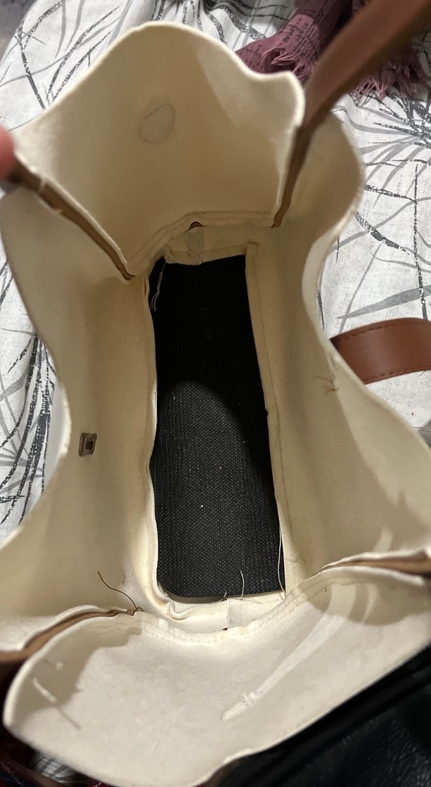 Kahverengi Tokalı Beyaz Deri Kadın Çanta - Görsel 3