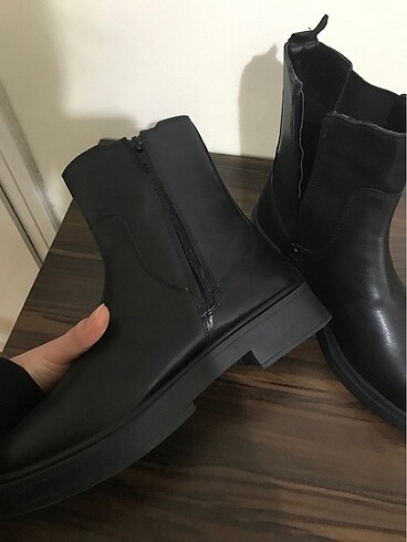 37 Beden siyah Renk Kışlık bot