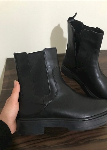 Siyah Deri Kadın Bot, Kalın Topuklu - Görsel 2