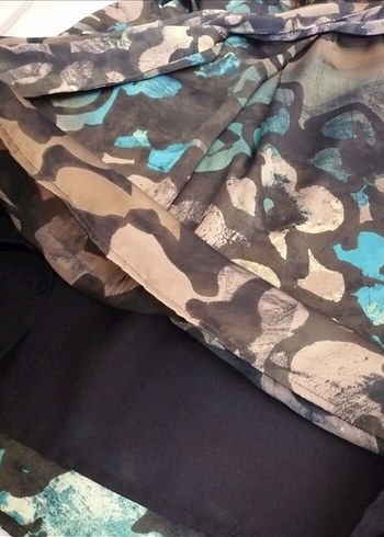 V yaka elbise - Görsel 3