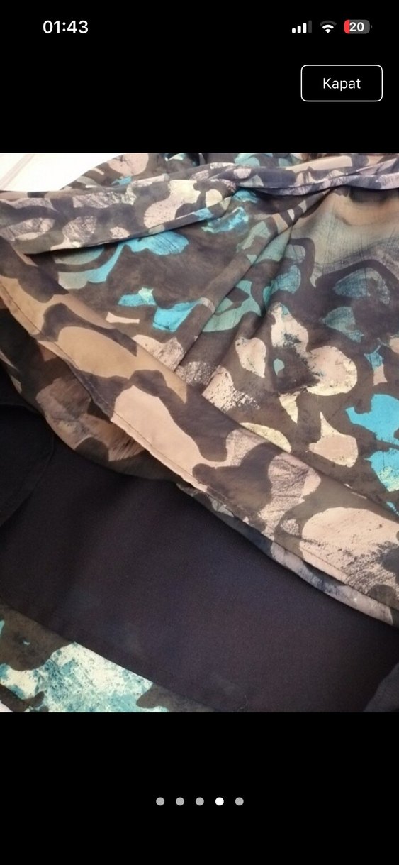 V yaka elbise - Görsel 3