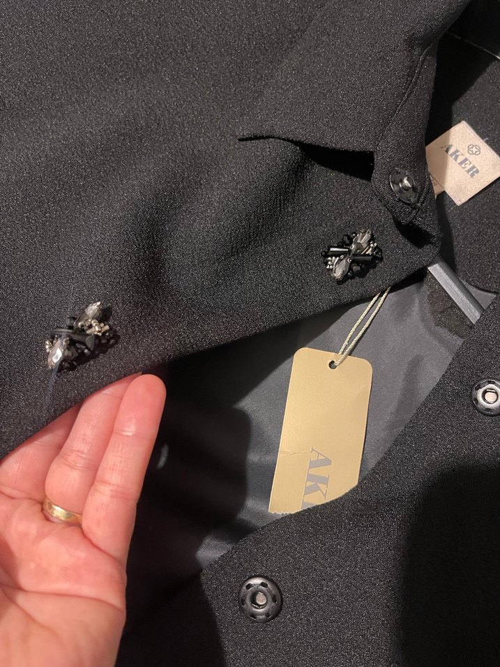 Düğmeli Siyah Uzun paldüsü - Görsel 3