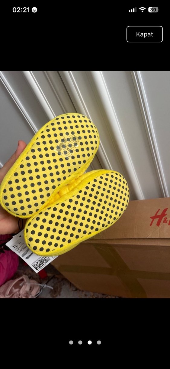 Sarı Pikachu Desenli H&M Kız Çocuk Ev Terliği - Görsel 3