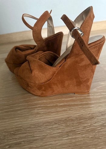 Taba rengi Süet Dolgu Topuklu Kadın Ayakkabı - Görsel 2