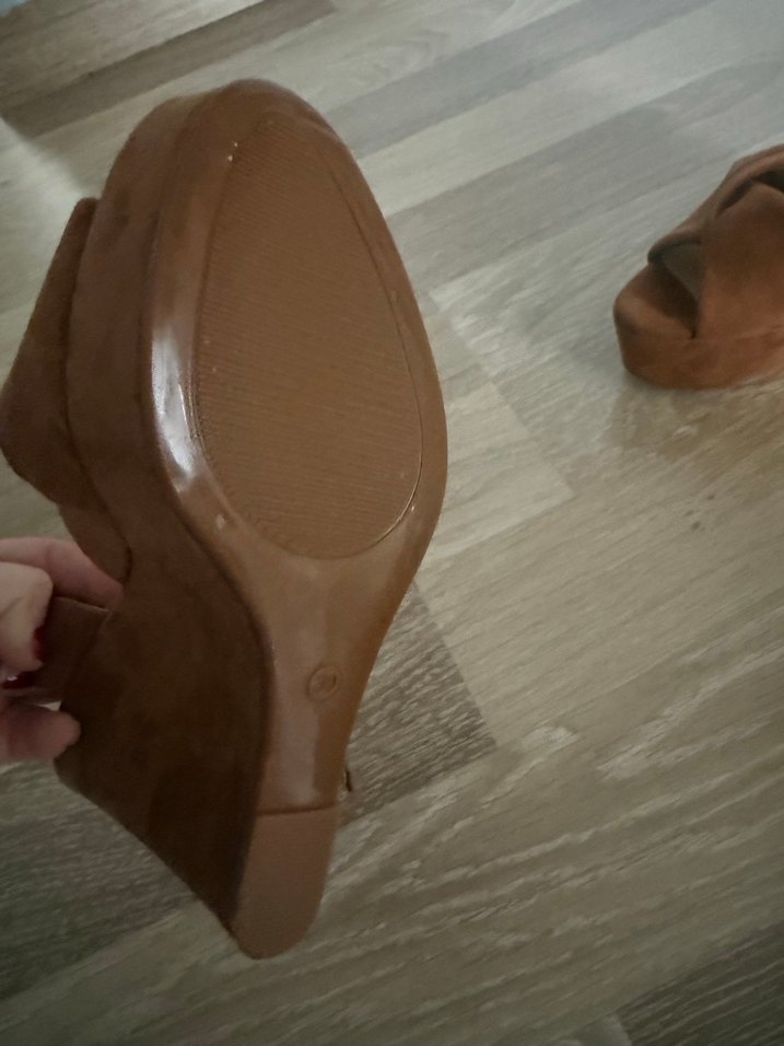 Taba rengi Süet Dolgu Topuklu Kadın Ayakkabı - Görsel 4