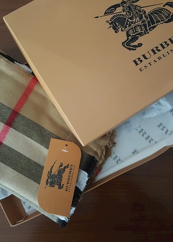 Burberry Atkı Şal - Görsel 2