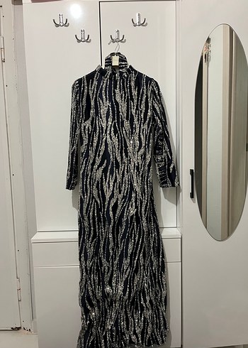 Zebra Desenli Uzun Payetli Kadın Elbise - Görsel 6