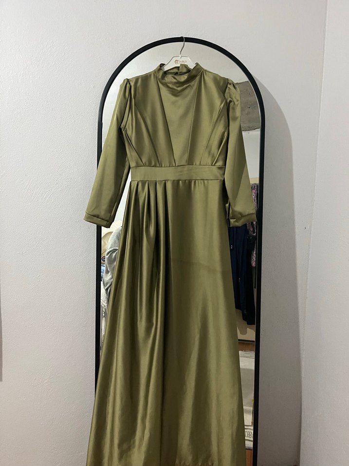 Şık Drapeli Haki Uzun Abiye Elbise - Görsel 4