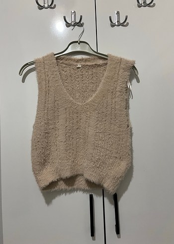 Bej V Yaka Kısa Örgü Süveter - Görsel 3