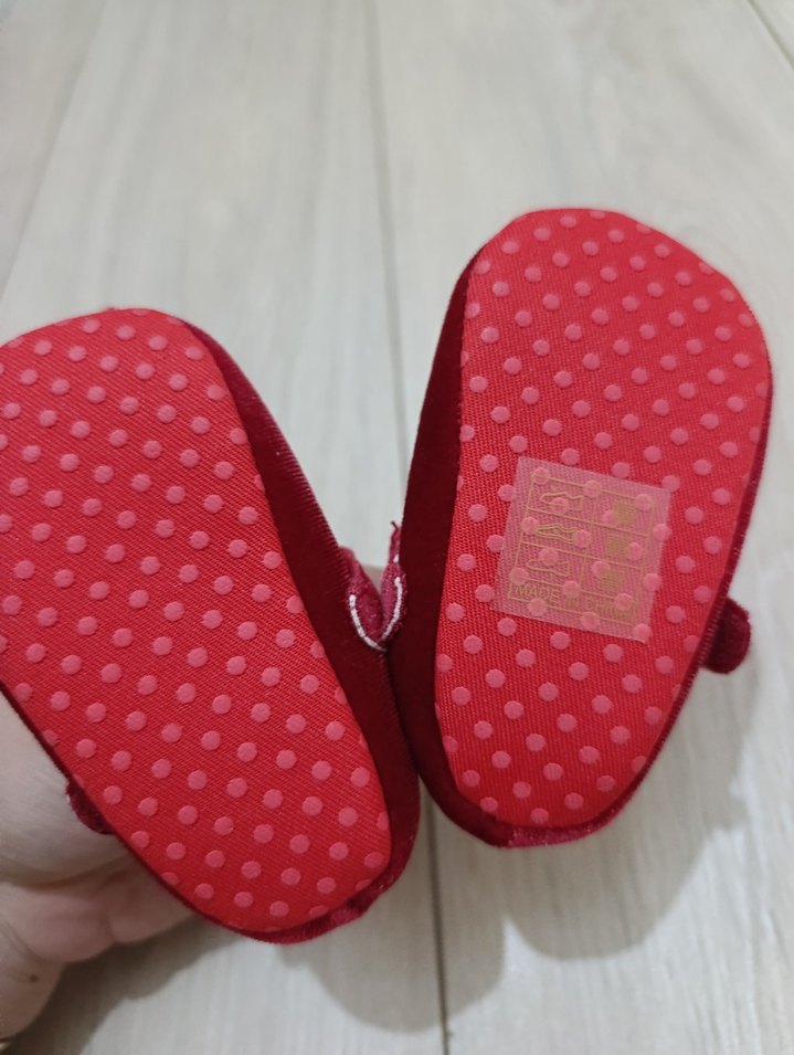 Bordo Fırfırlı Kız bebek Babet - Görsel 4