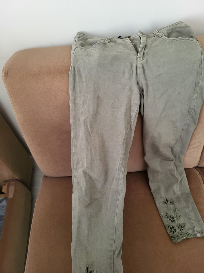 Nakışlı Dantel Detaylı Bej Kadın Pantolon - Görsel 3