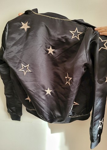 Saten Siyah Yıldız Desenli Midi Ceket - Görsel 2