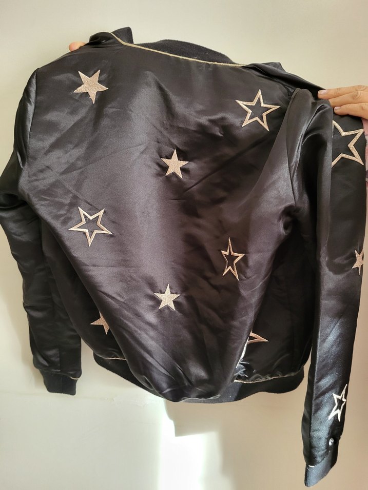 Saten Siyah Yıldız Desenli Midi Ceket - Görsel 2