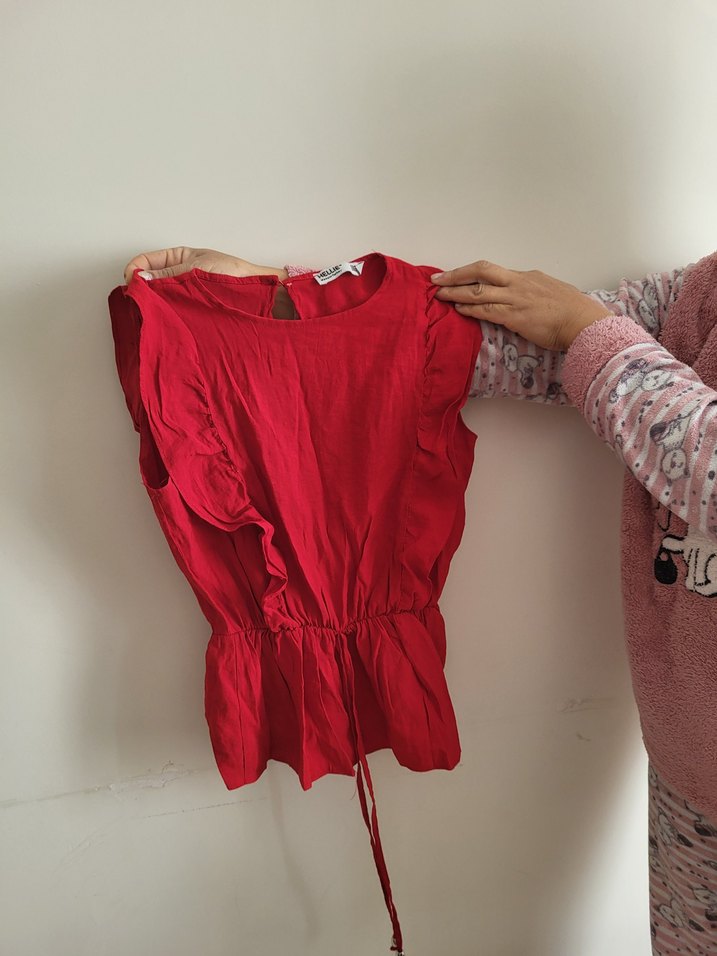 Kız Çocuk Kırmızı Keten V Yaka Bluz - Görsel 2