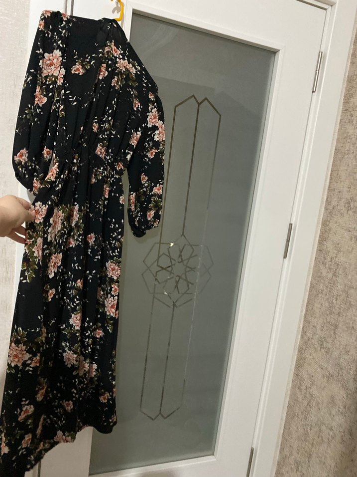 Çiçek Desenli Siyah Bohem Kadın Uzun Elbise - Görsel 4