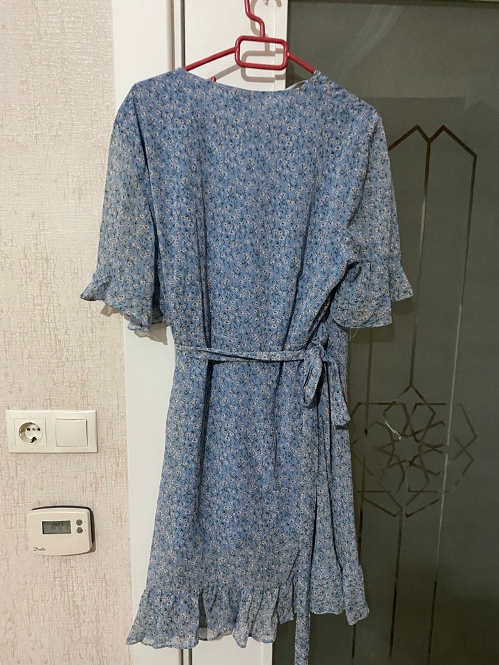 Bohem V Yaka Midi Elbise - Görsel 2