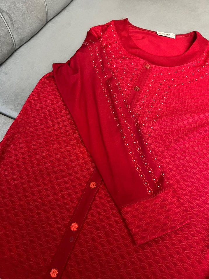 Düğmeli Kırmızı Uzun Kollu - Görsel 3