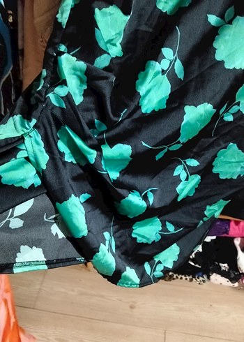 Zara V Yaka Baglamali elbise saten - Görsel 4