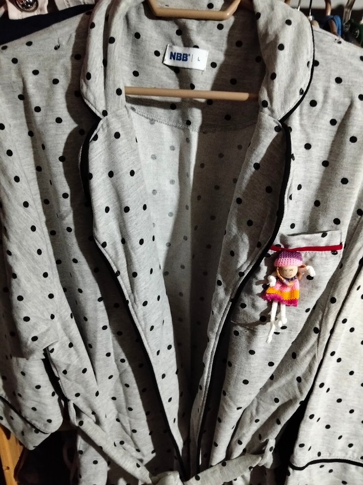 Gri Puantiyeli Uzun Kadın Sabahlık - Görsel 2