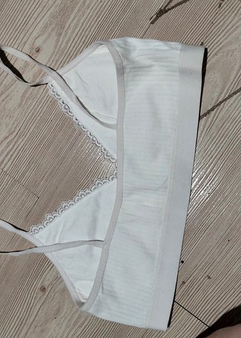 Dantel Detaylı Beyaz Spor Sütyen - Görsel 3